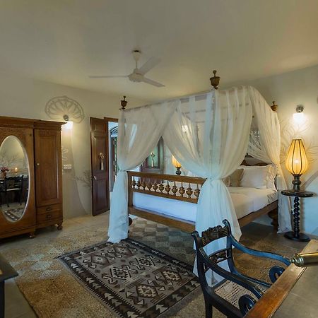 The Hermitage By Edwards Collection Haragama Extérieur photo